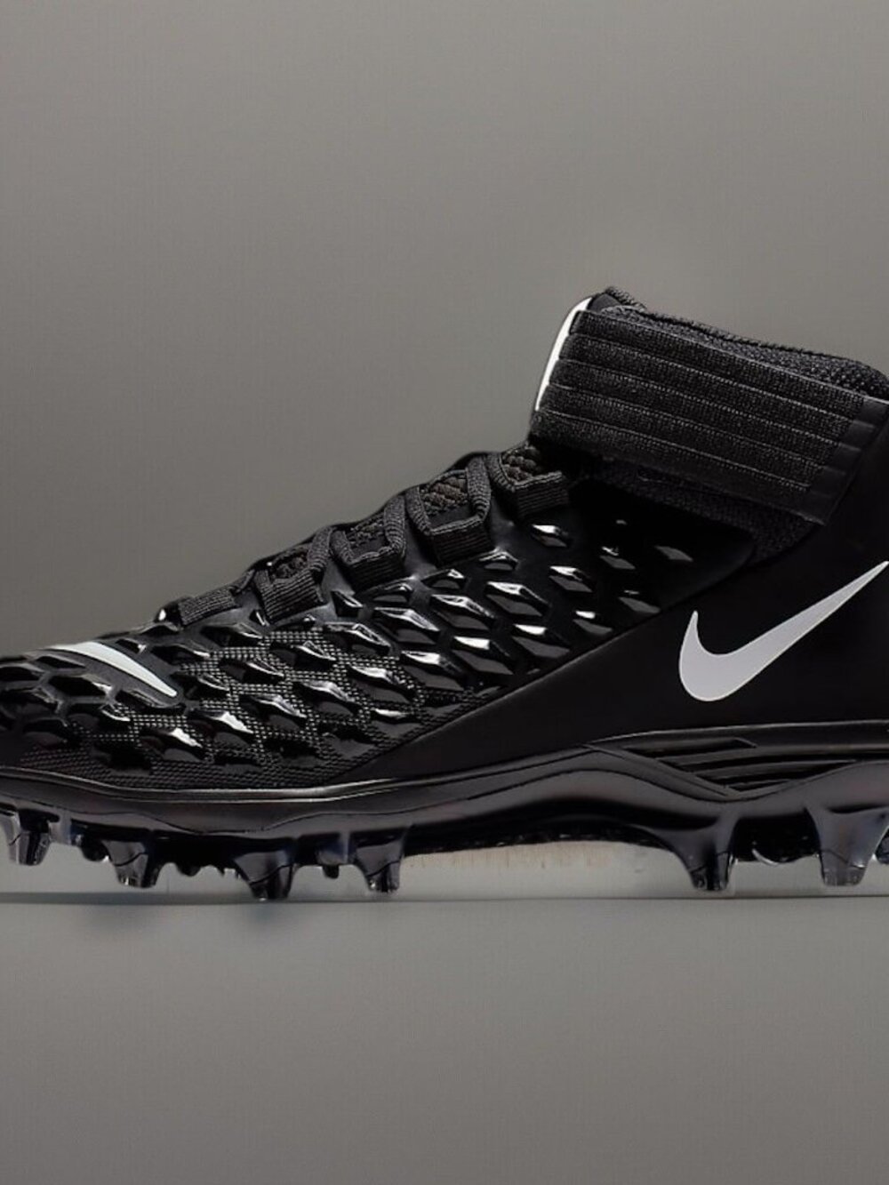 Size 9 - Nike Force Savage Pro 2 Football Cleats Mid AH4000-002 Black BRAND NEW